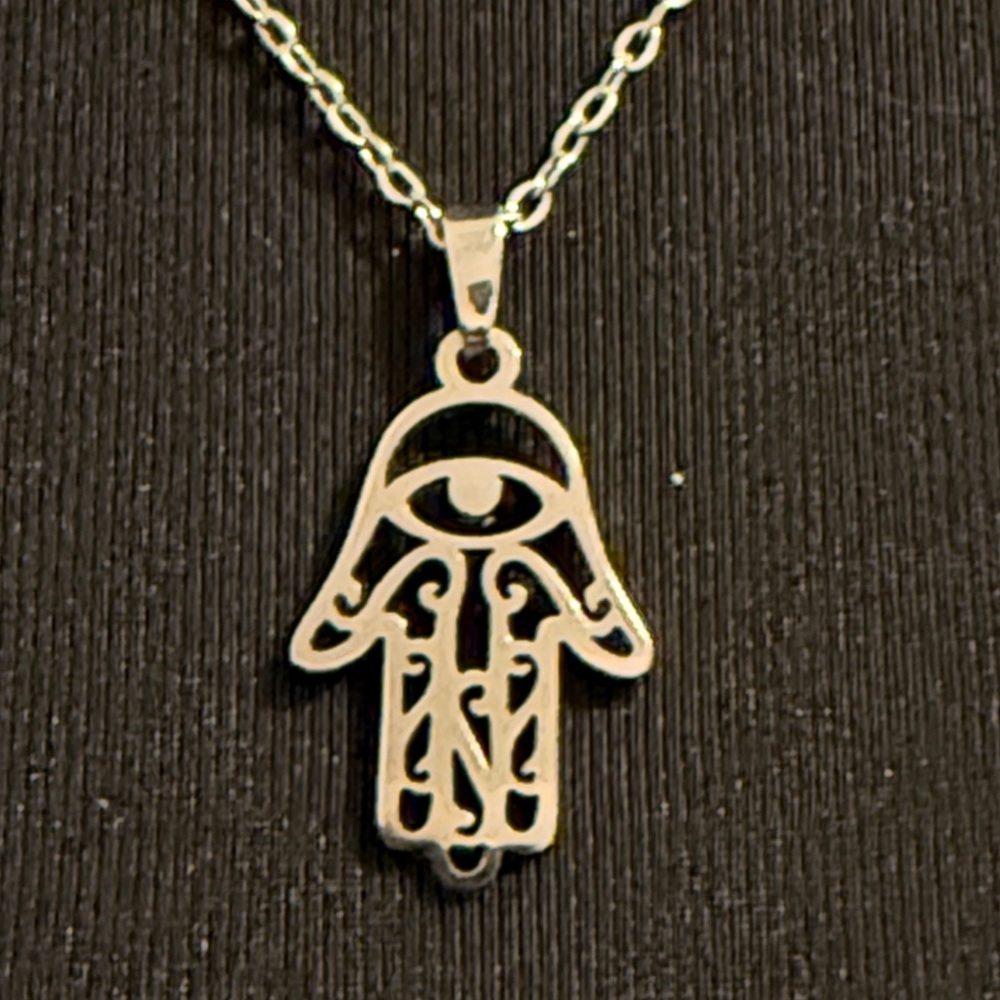 Elegant Silver Hamsa Necklace